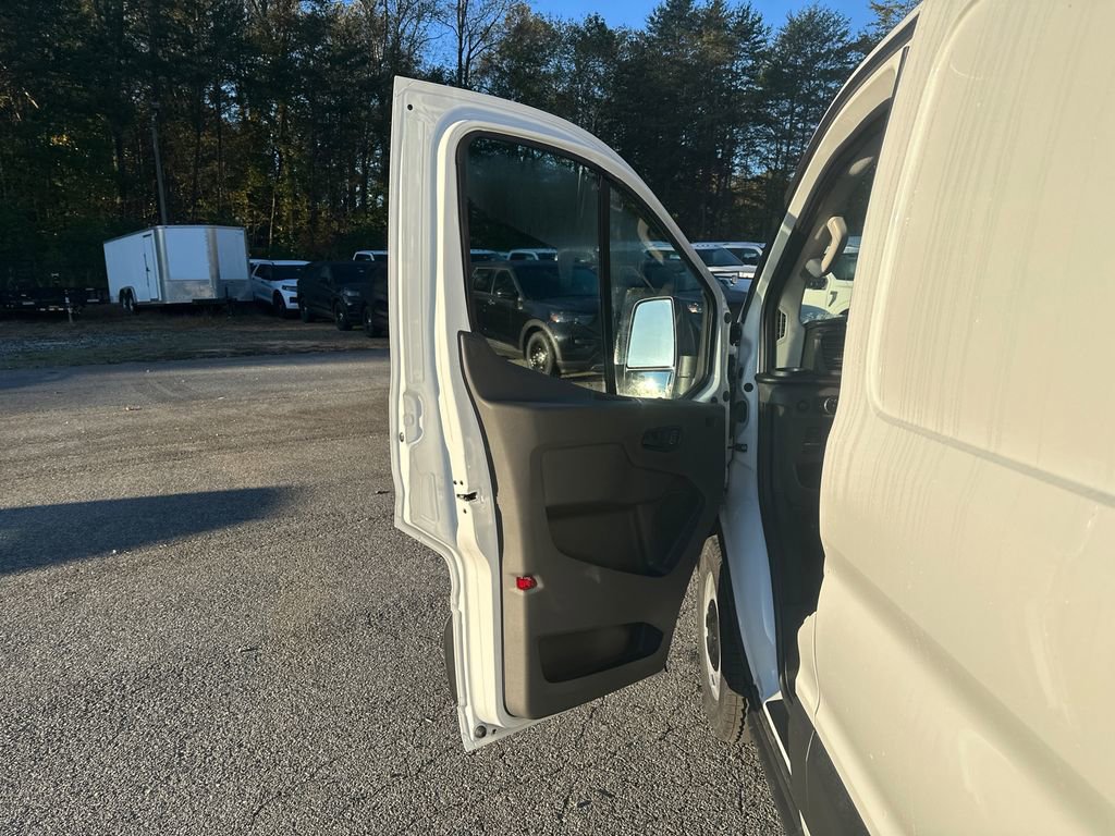 New 2026 Ford Transit 250 Low Roof RWD image 13