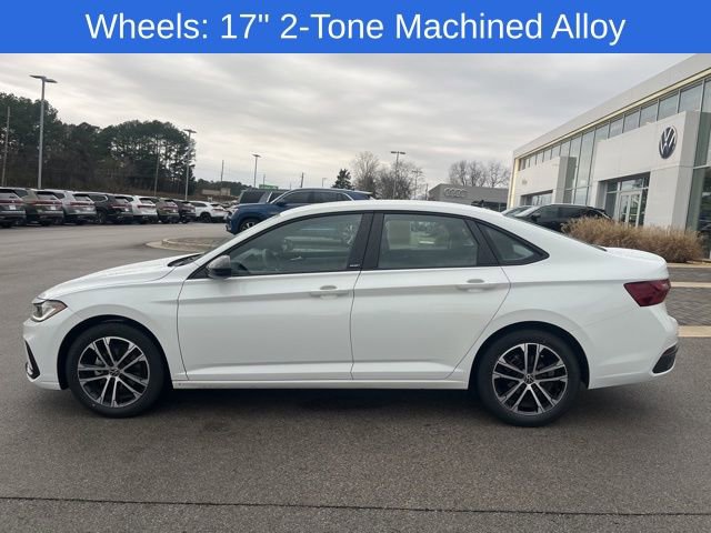 Certified 2025 Volkswagen Jetta Sport image 9