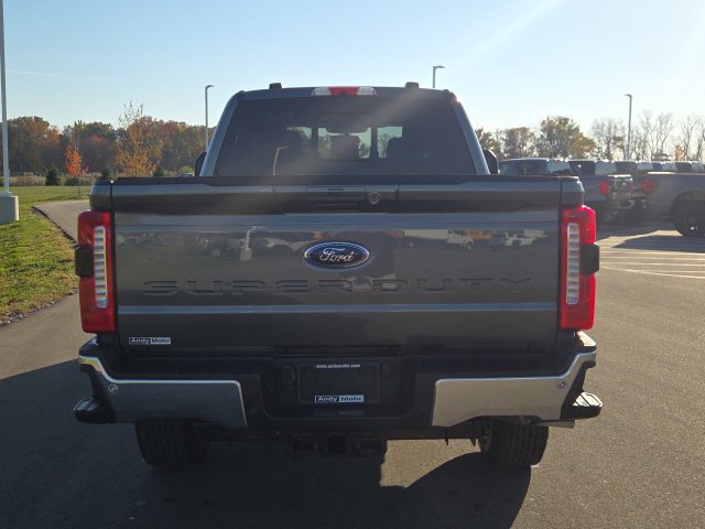 Used 2023 Ford F250 Lariat w/ Lariat Ultimate Package AWD/4WD image 8