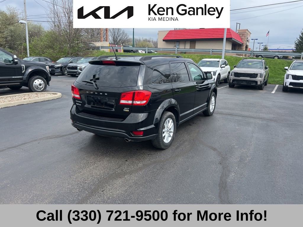 Used 2017 Dodge Journey SXT w/ Comfort/Convenience Group image 9