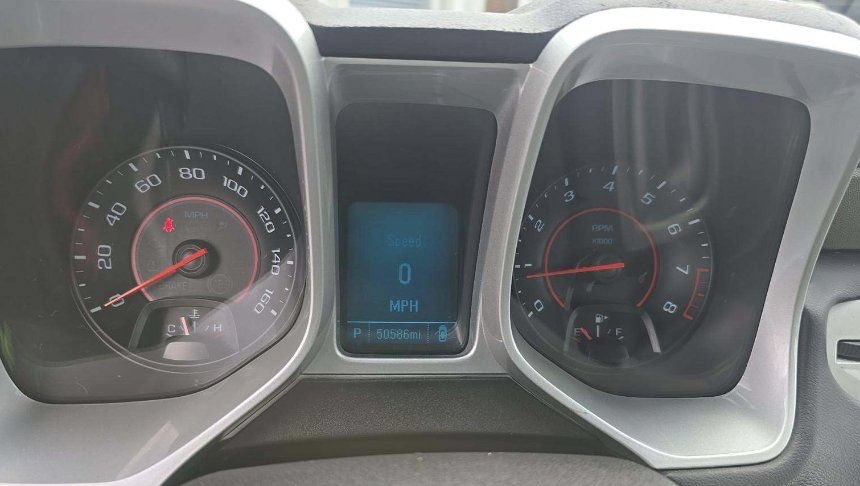 Used 2015 Chevrolet Camaro LS RWD image 24