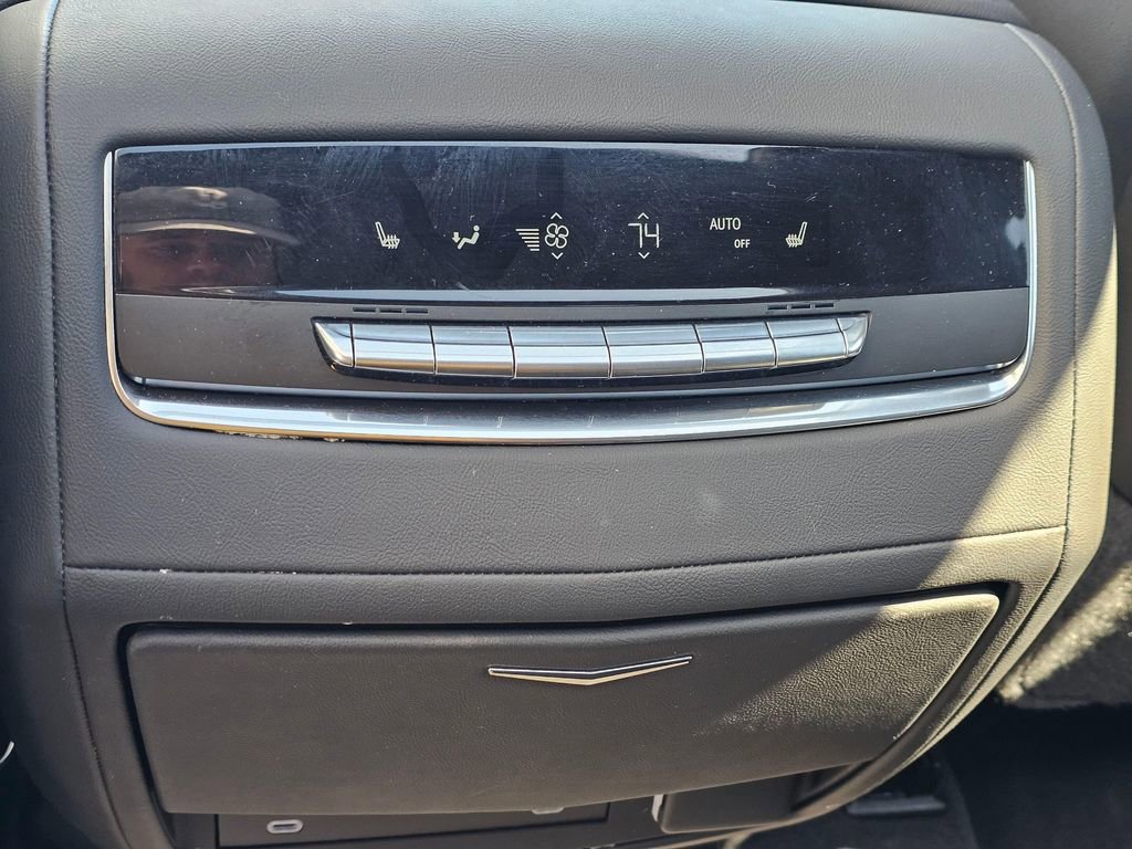 Certified 2023 Cadillac Escalade Premium Luxury w/ Performance Package image 19