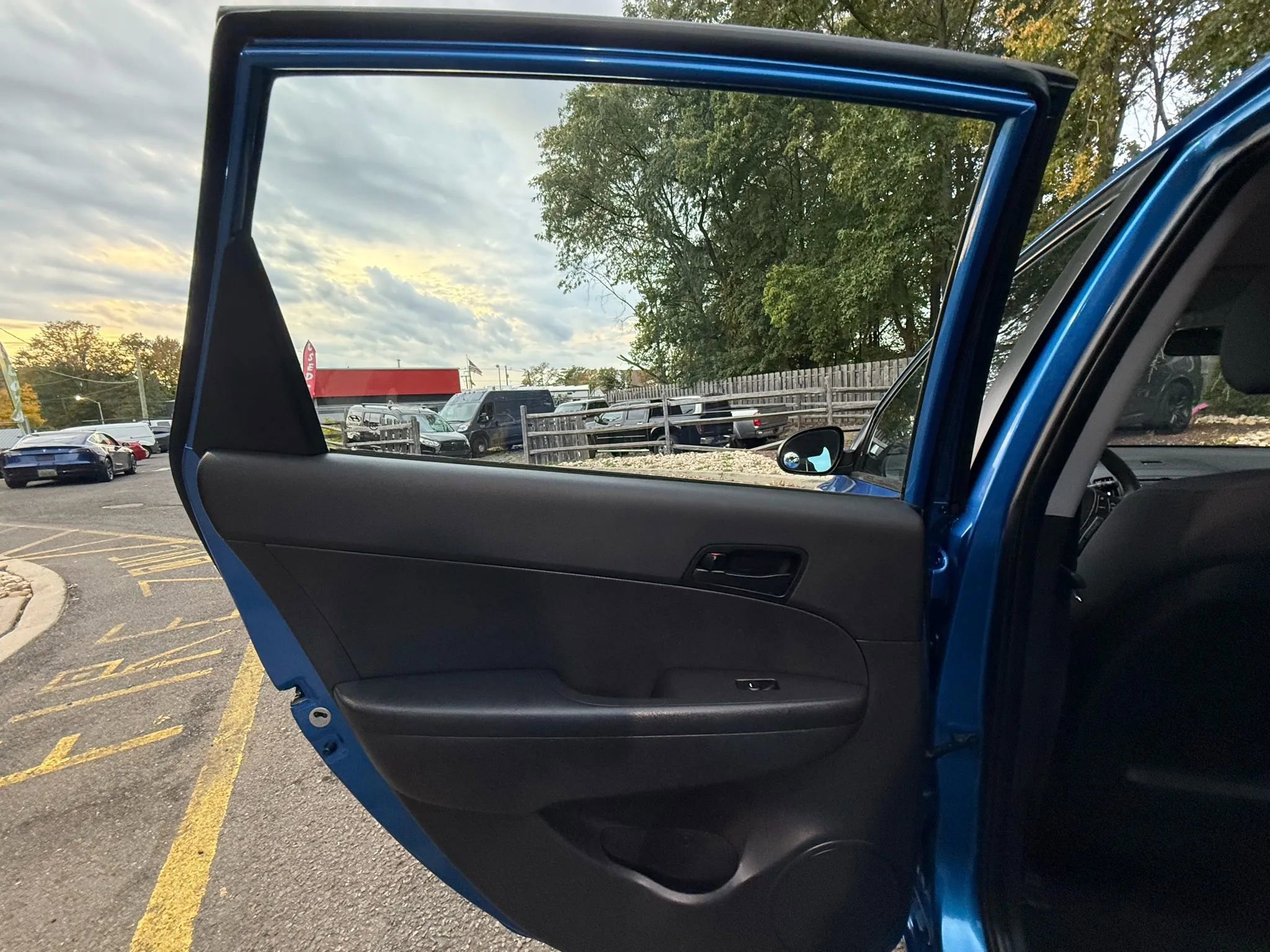 Used 2010 Hyundai Elantra GLS image 13