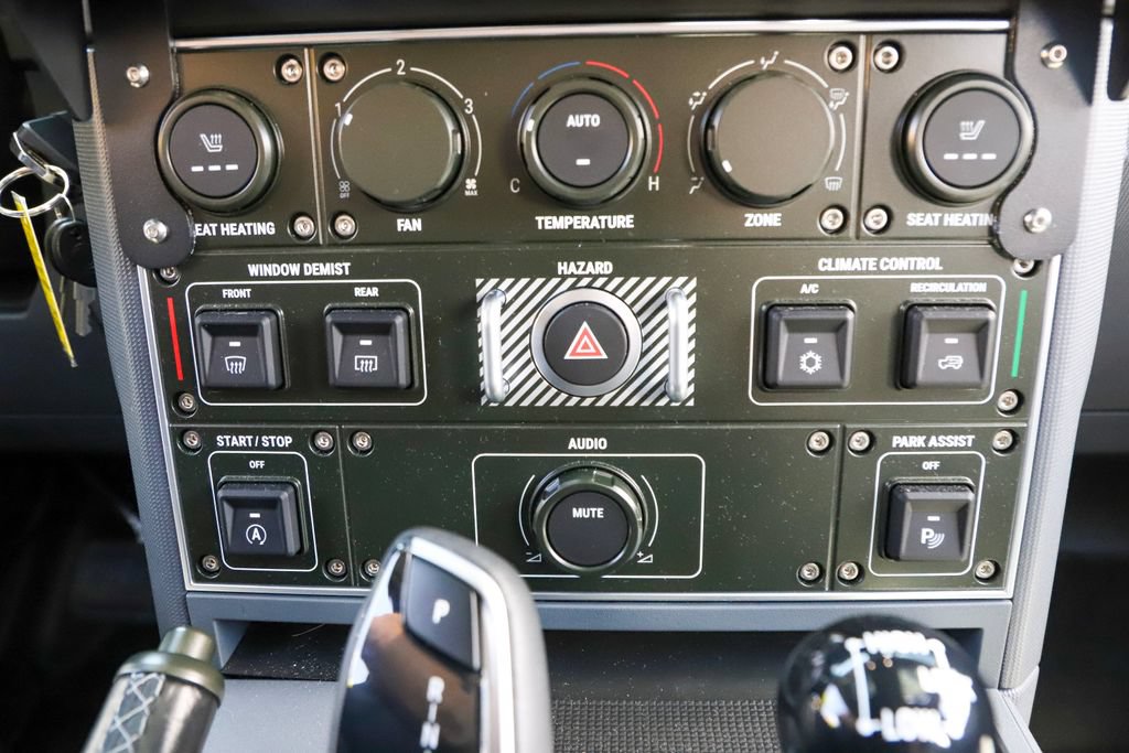 Used 2025 INEOS Grenadier AWD/4WD image 16