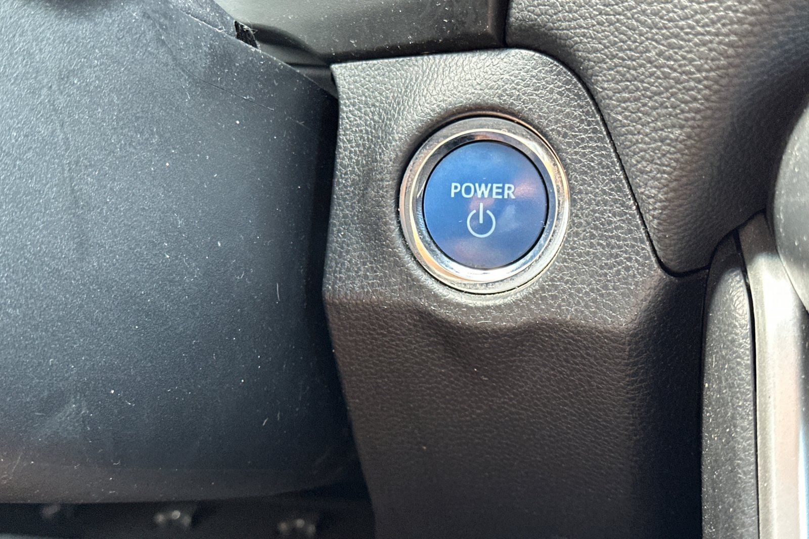 Certified 2019 Toyota RAV4 XLE w/ Convenience Package AWD/4WD image 22