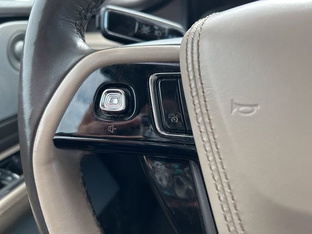 Used 2023 Lincoln Aviator Grand Touring w/ Equipment Group 301A AWD/4WD image 23