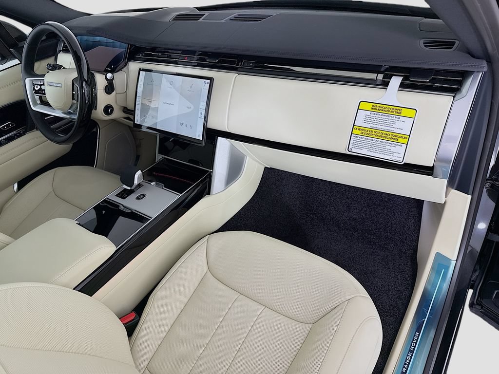 New 2026 Land Rover Range Rover SE AWD/4WD image 17