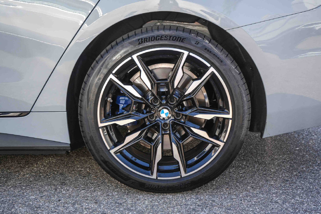 Used 2026 BMW i4 M60 AWD/4WD image 8