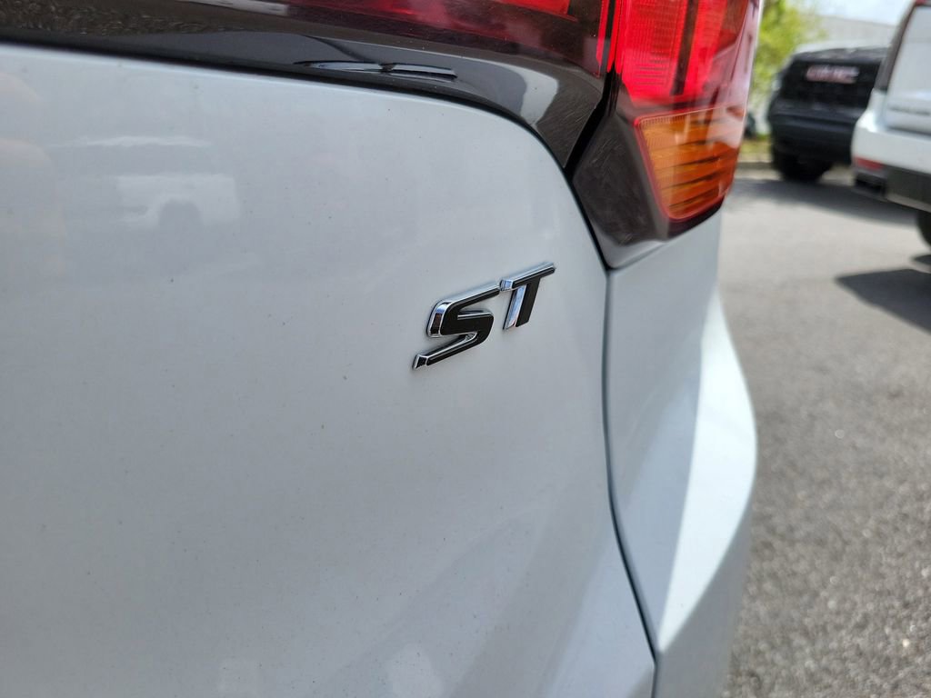 Certified 2022 Buick Encore GX Select w/ Experience Buick Package image 9