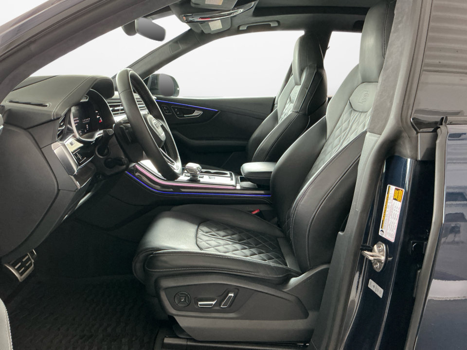 Used 2023 Audi SQ8 Prestige AWD/4WD image 9