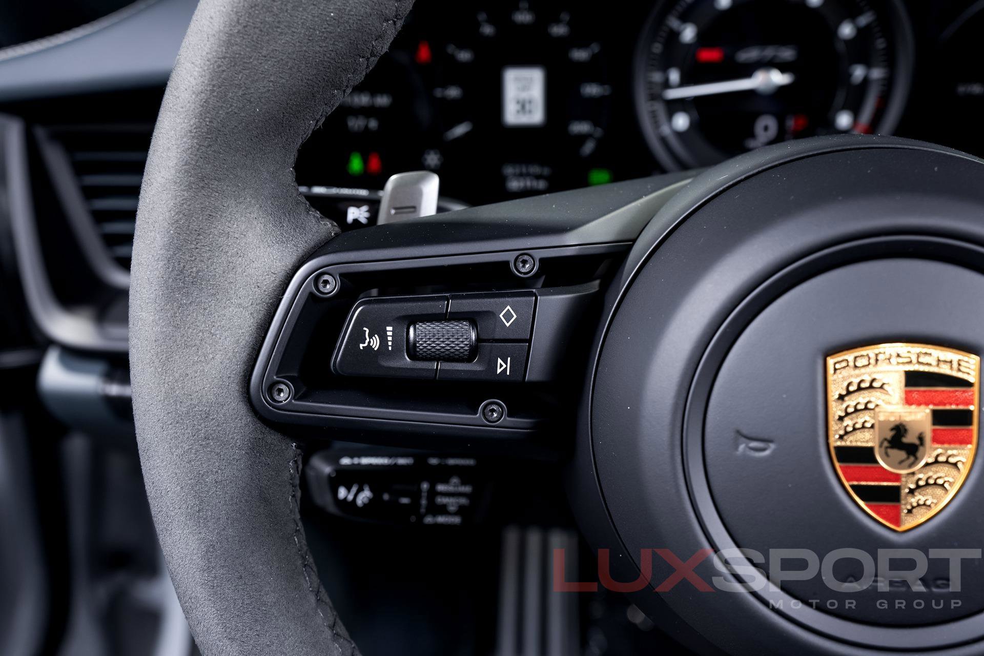 Used 2024 Porsche 911 Targa 4 GTS image 33