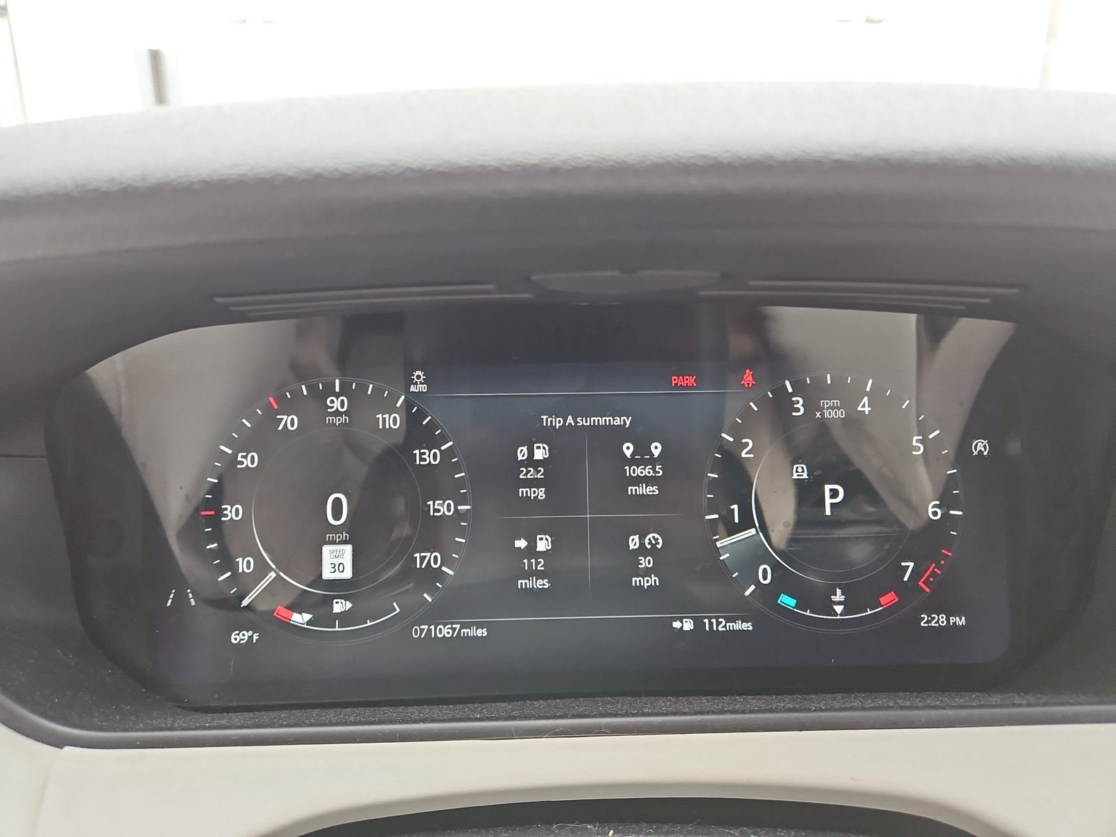 Used 2021 Land Rover Range Rover Velar R-Dynamic HSE AWD/4WD image 17