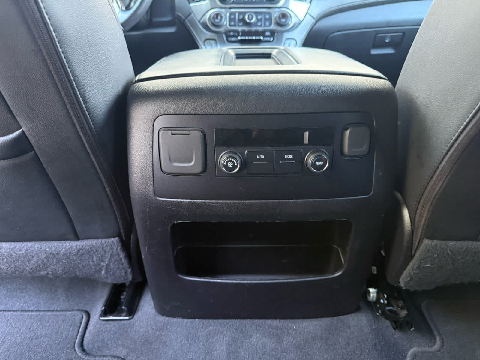 Used 2020 Chevrolet Tahoe LT RWD image 13