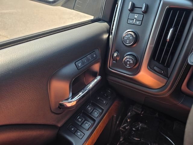 Used 2015 Chevrolet Silverado 1500 LTZ w/ LTZ Plus Package AWD/4WD image 21