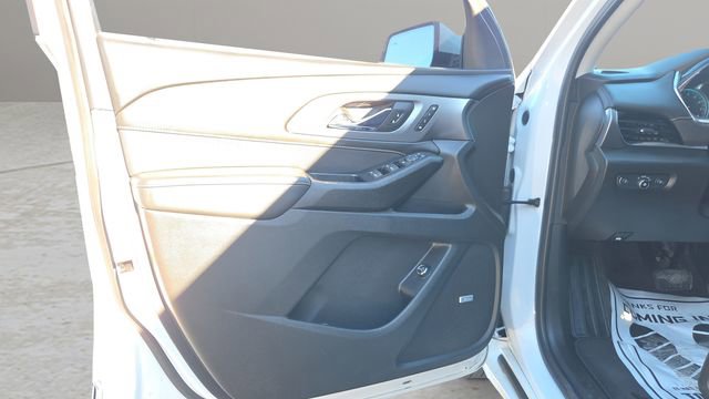 Used 2021 Chevrolet Traverse Premier image 38