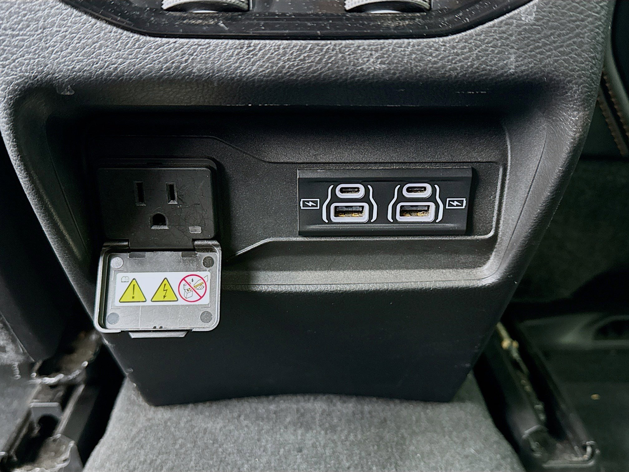 Used 2022 Jeep Grand Cherokee Summit AWD/4WD image 17