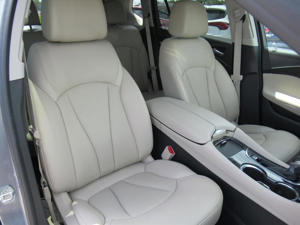 Used 2020 Buick Envision Premium w/ LPO, Cargo Package AWD/4WD image 9
