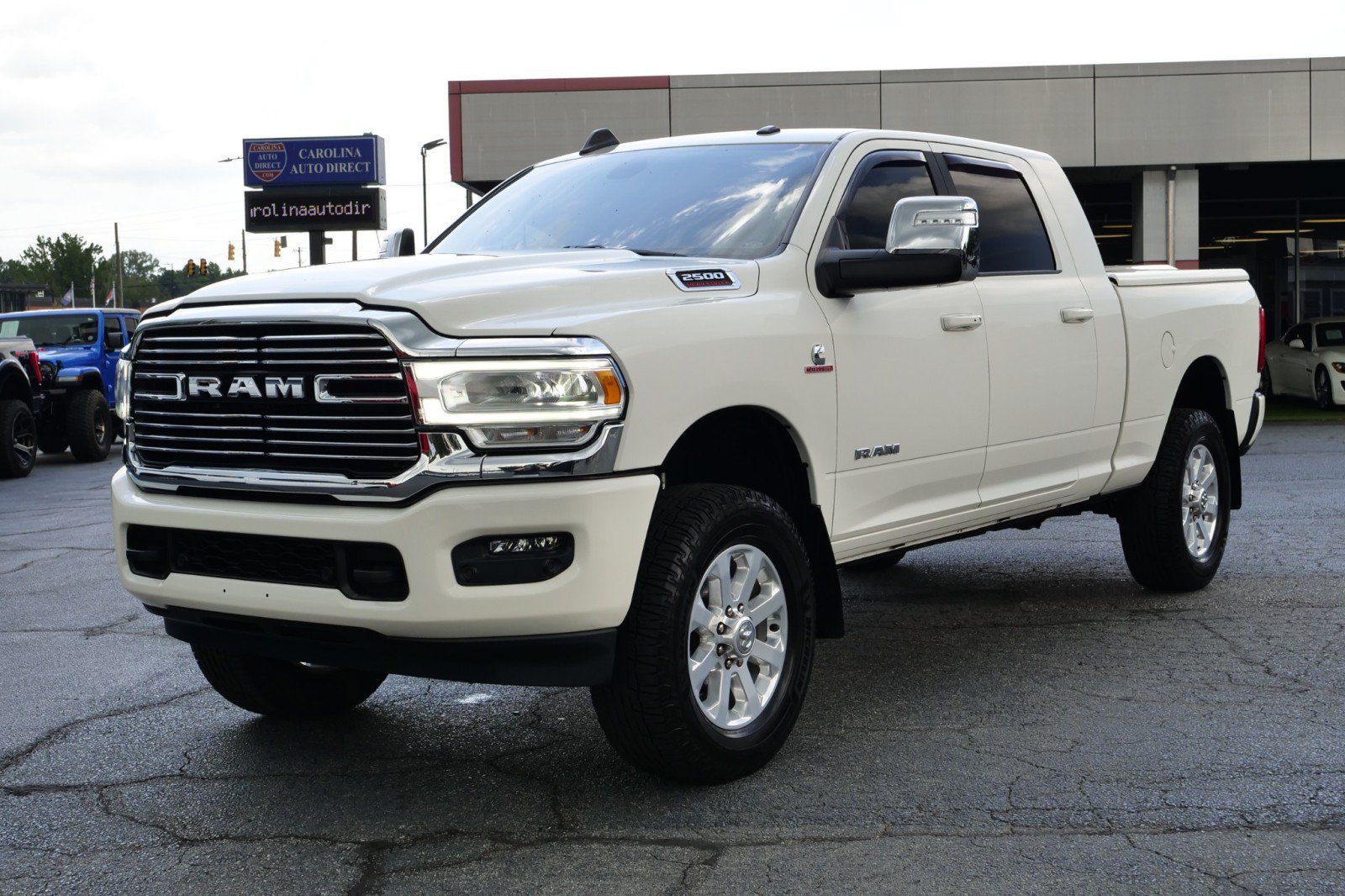 Used 2023 RAM 2500 Laramie AWD/4WD image 6