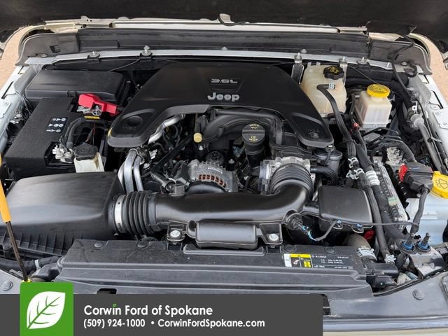 Used 2020 Jeep Gladiator Sport w/ Quick Order Package 24S AWD/4WD image 36