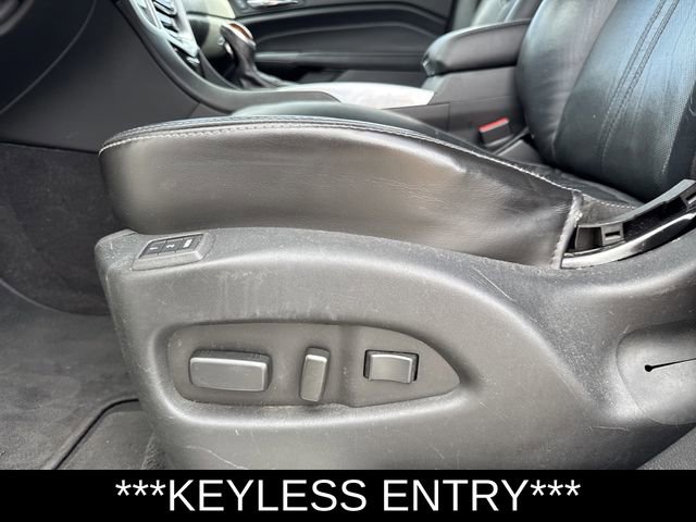 Used 2015 Cadillac SRX Luxury w/ Driver Awareness Package image 11