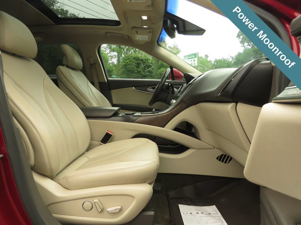 Used 2016 Lincoln MKX Reserve w/ Driver Assistance Package AWD/4WD image 13