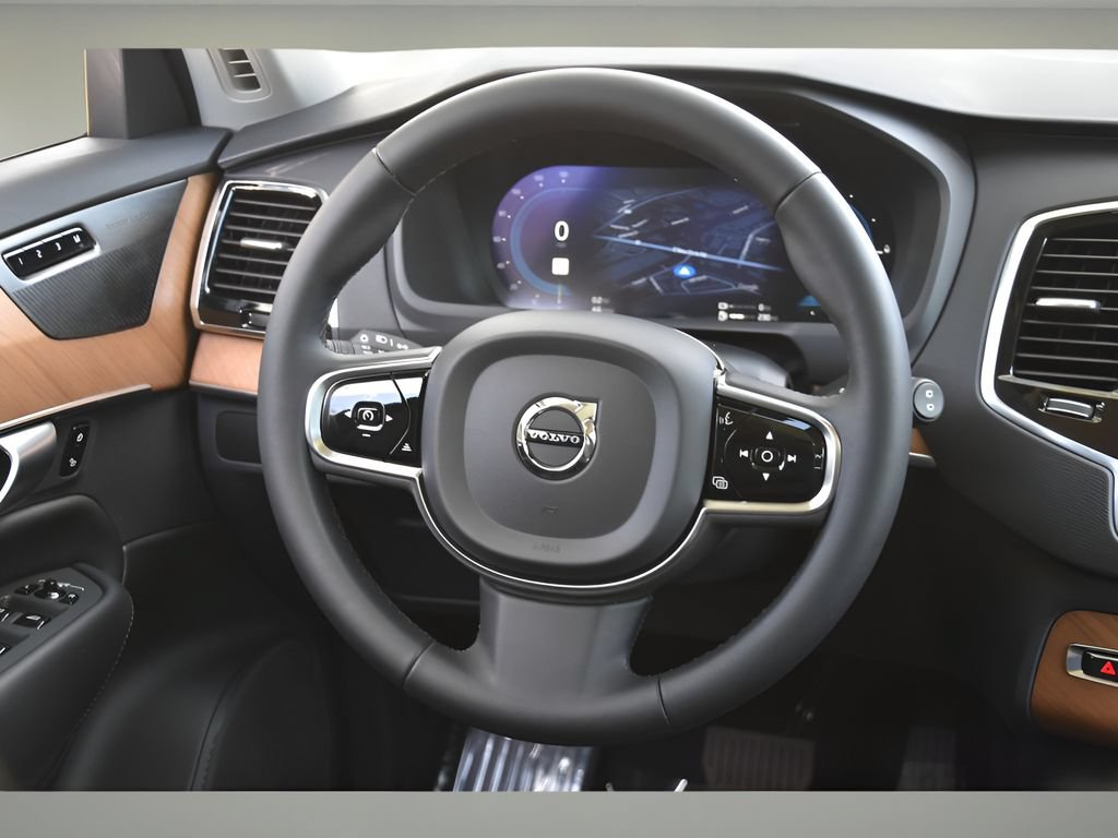 Certified 2024 Volvo XC90 T8 Plus w/ Protection Package Premier AWD/4WD image 17