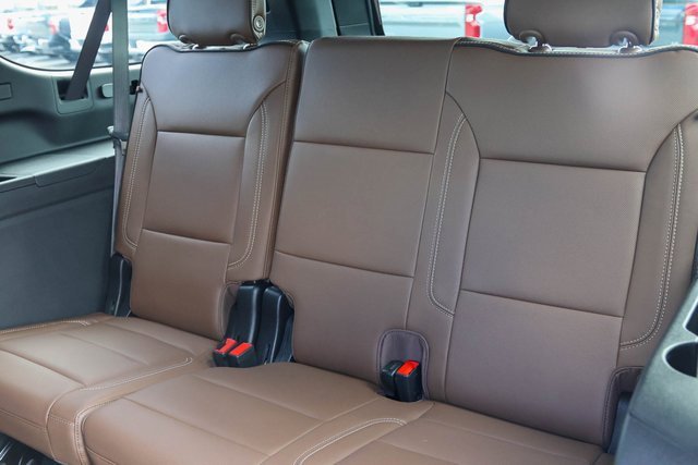 New 2026 Chevrolet Suburban High Country image 21