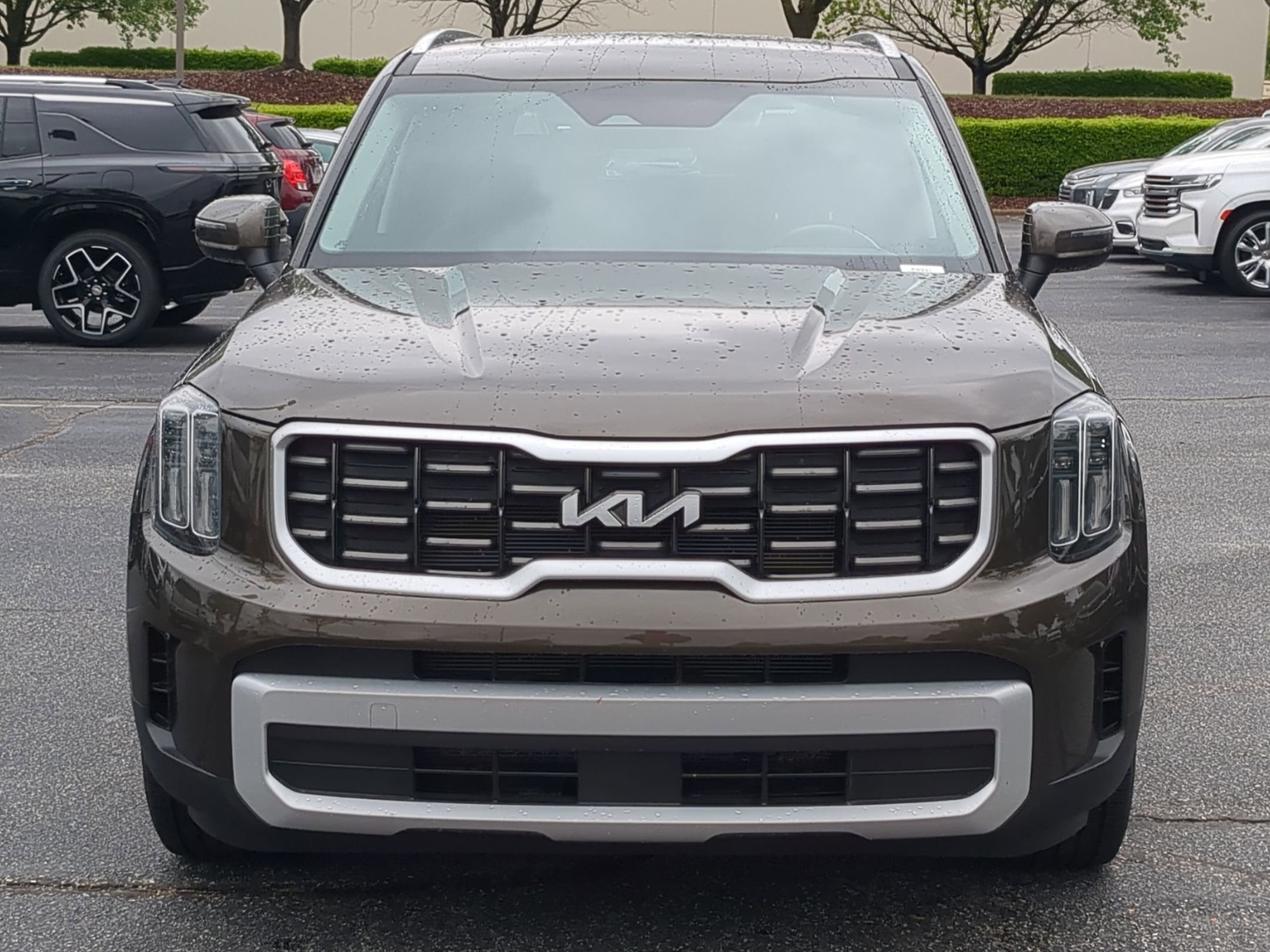 Used 2025 Kia Telluride S FWD image 3