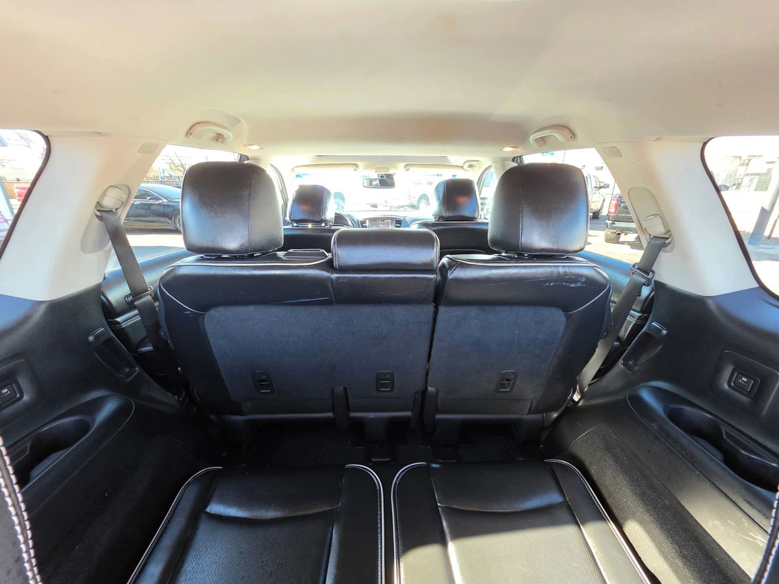 Used 2016 INFINITI QX60 AWD w/ Premium Plus Package image 3