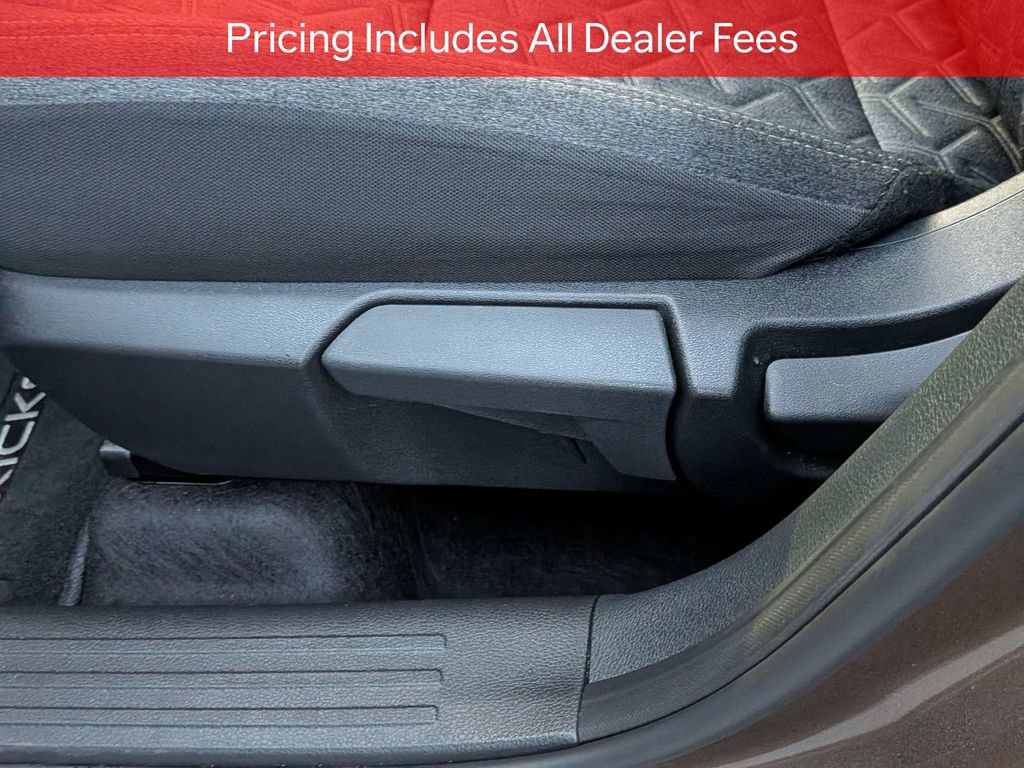 Used 2026 Nissan Kicks SV w/ SV Premium Package FWD image 20