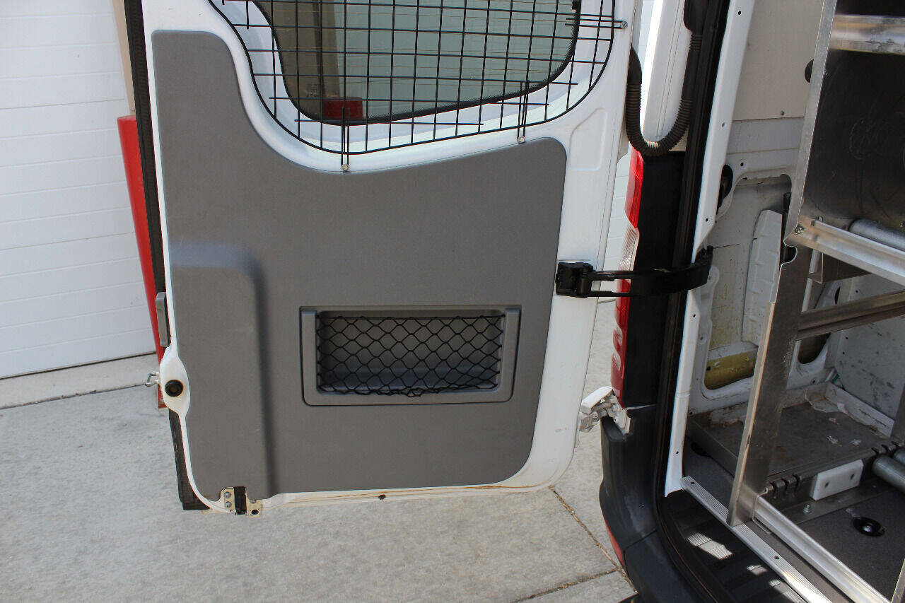 Used 2013 Mercedes-Benz Sprinter 2500 image 16
