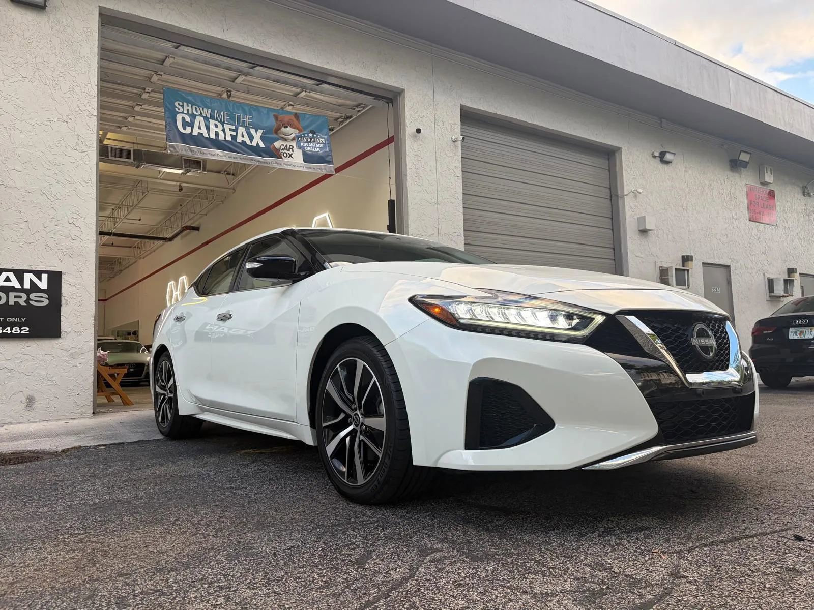 Used 2023 Nissan Maxima SV w/ Floor Mat Group FWD image 2