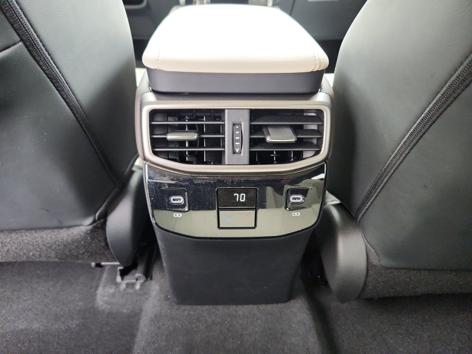Used 2024 Lexus RX 350h w/ Convenience Package AWD/4WD image 18