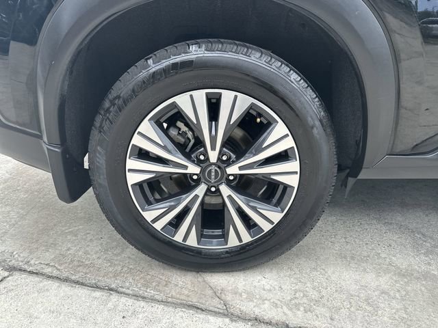 Used 2023 Nissan Rogue SV FWD image 11