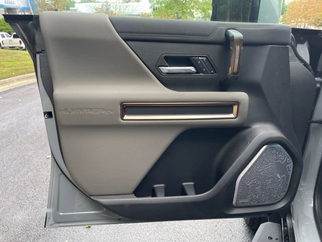 New 2025 GMC Hummer EV 2X AWD/4WD image 17