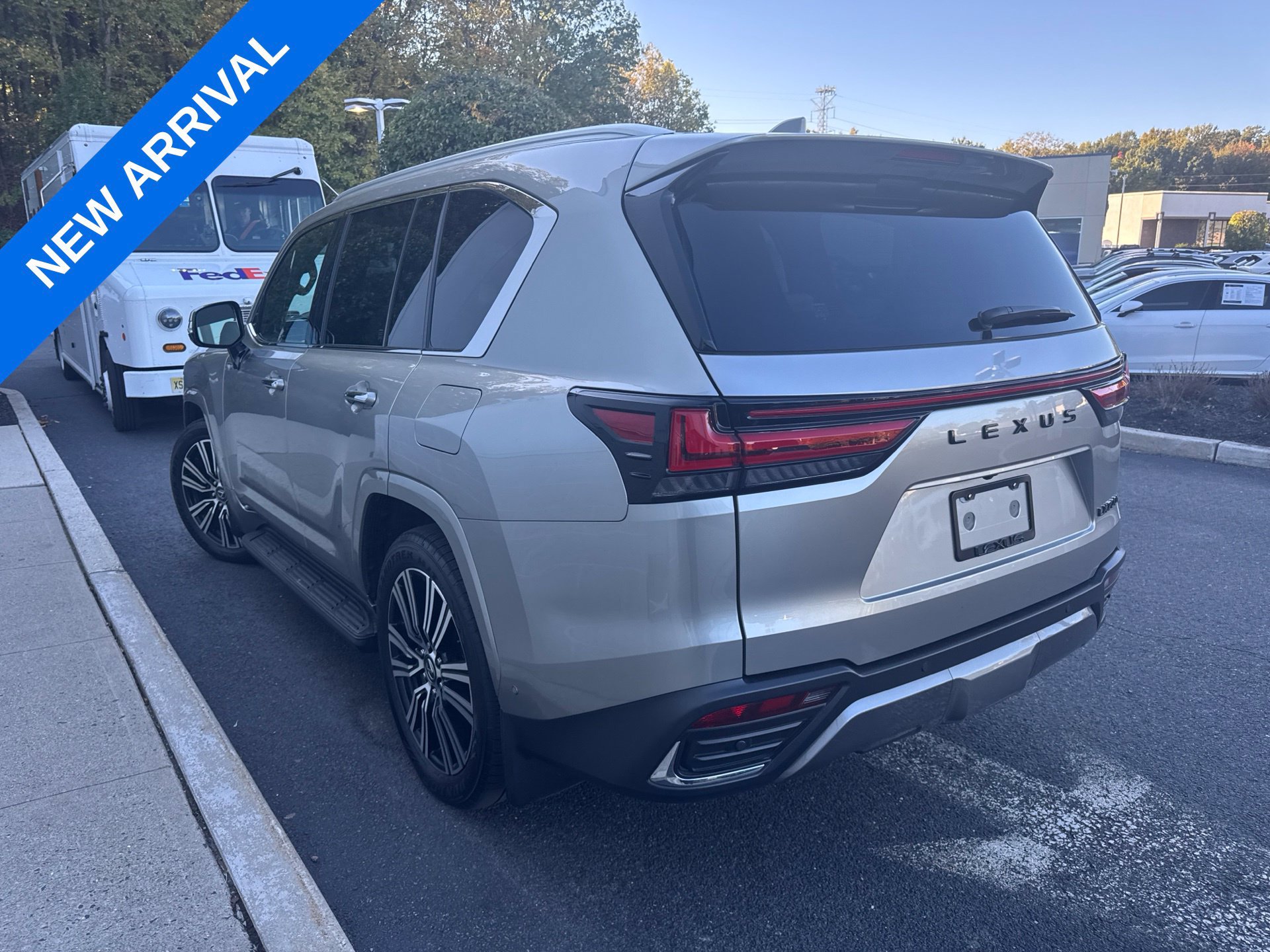 Used 2026 Lexus LX 700h Luxury w/ Accessory Package (Z1) AWD/4WD image 4
