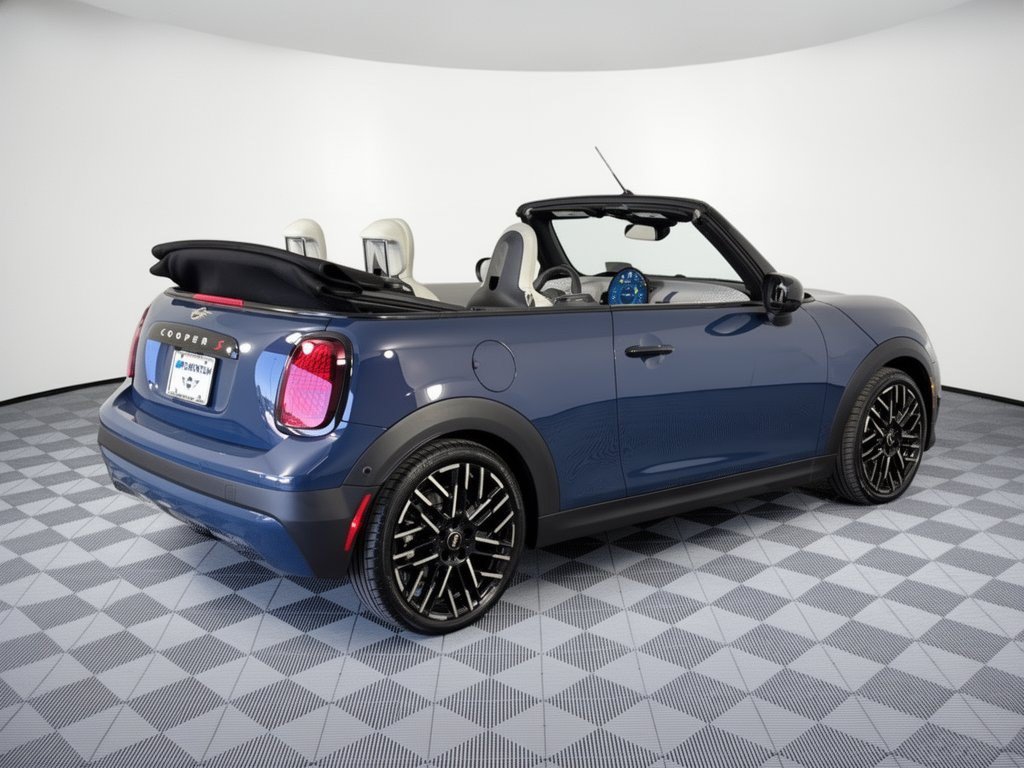 Used 2026 MINI Cooper S FWD image 9