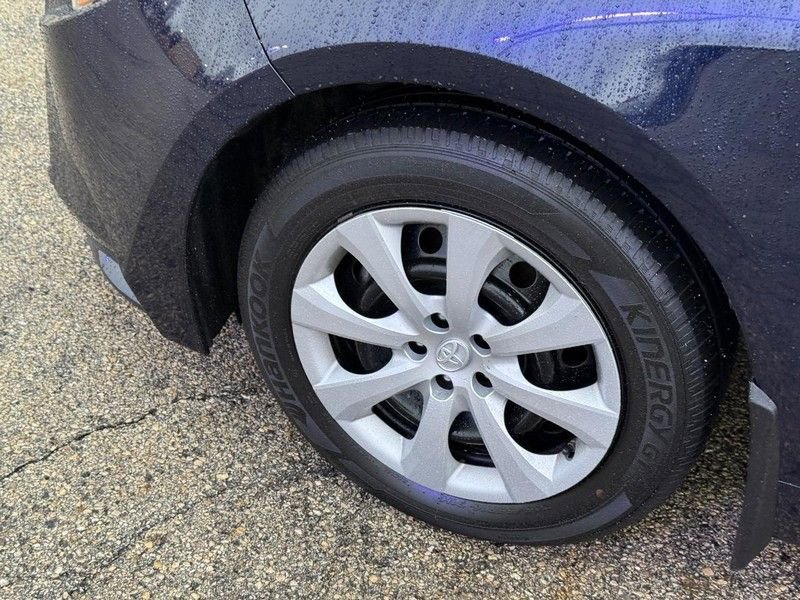 Used 2022 Toyota Corolla LE image 10