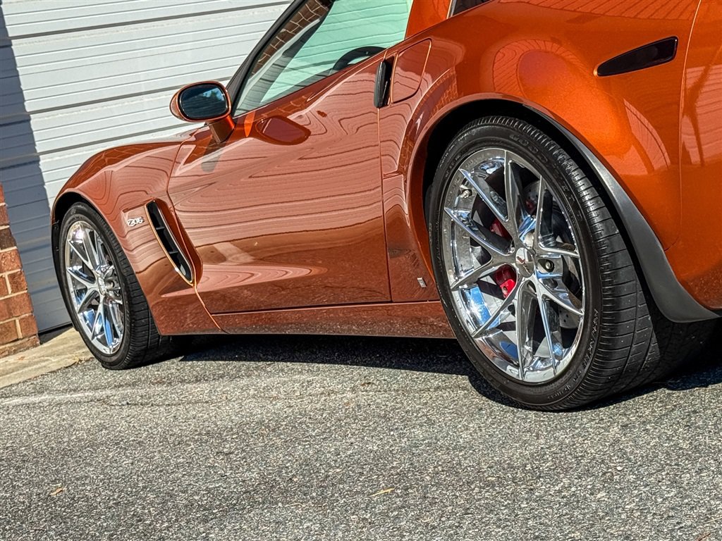 Used 2009 Chevrolet Corvette Z06 w/ Preferred Equipment Group RWD image 19