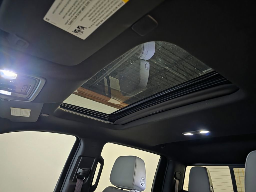 Used 2023 GMC Sierra 1500 SLT w/ SLT Premium Package image 31