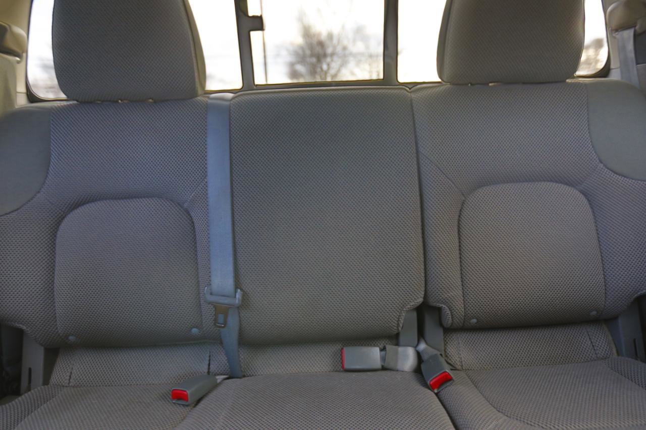 Used 2016 Nissan Frontier SV image 15