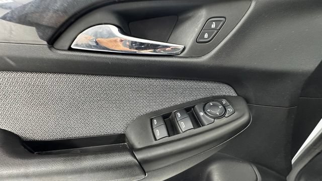 Used 2025 Chevrolet TrailBlazer LT AWD/4WD image 19