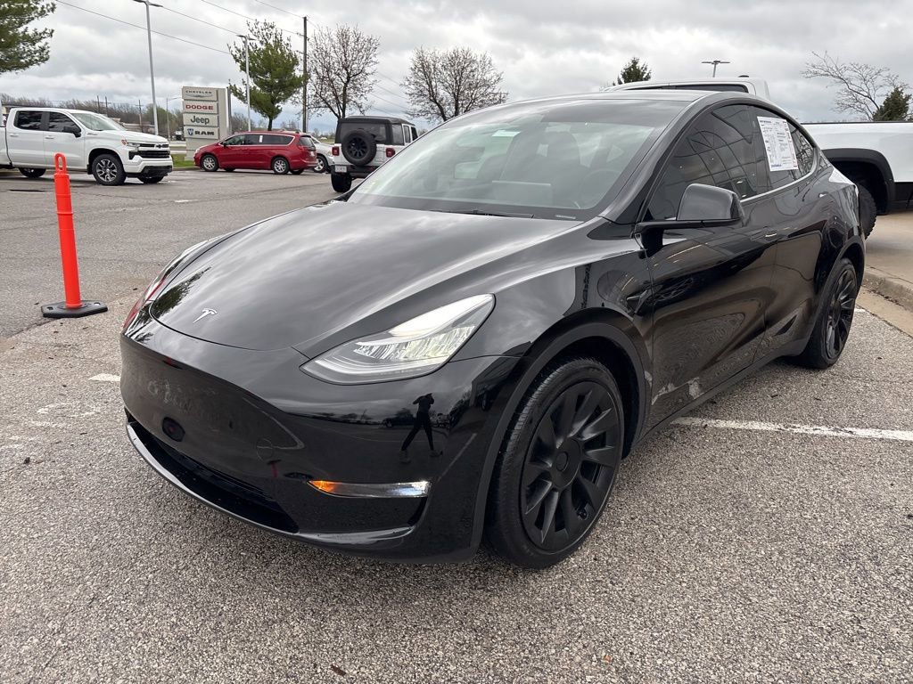 Used 2023 Tesla Model Y Long Range image 13