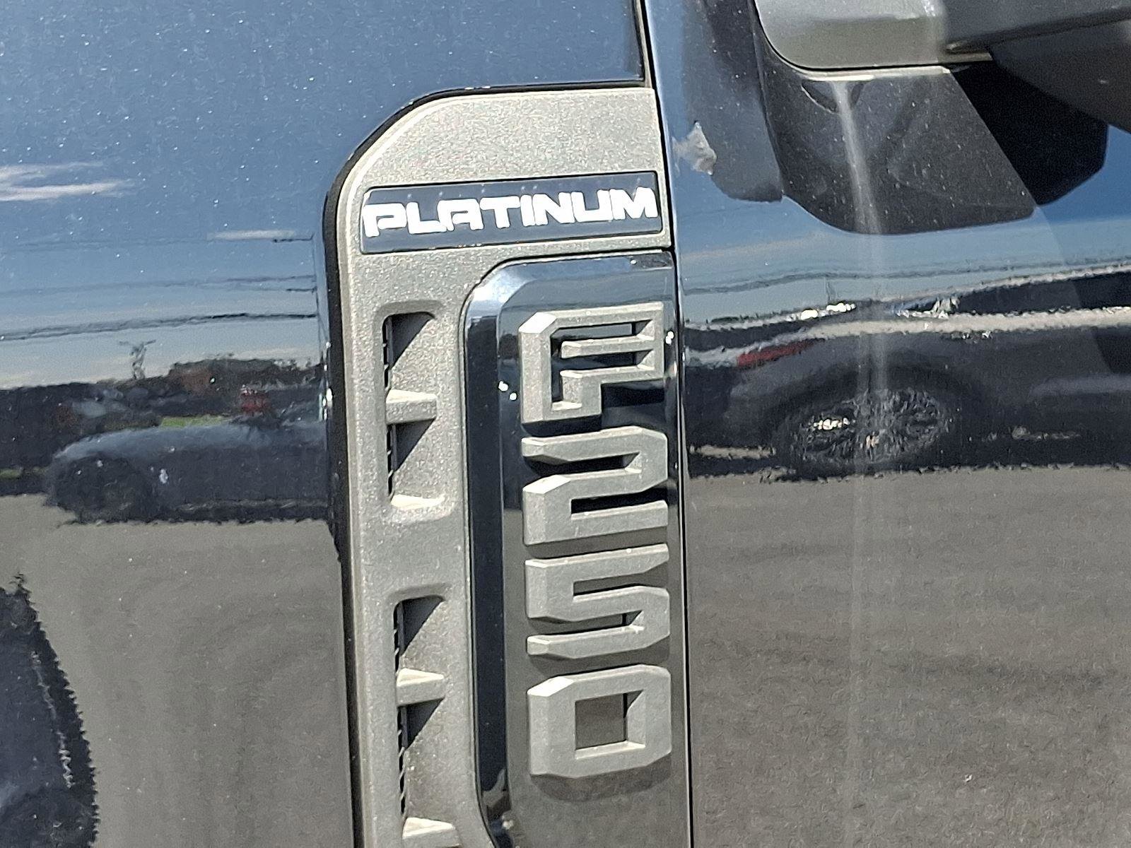 New 2025 Ford F250 Platinum image 18