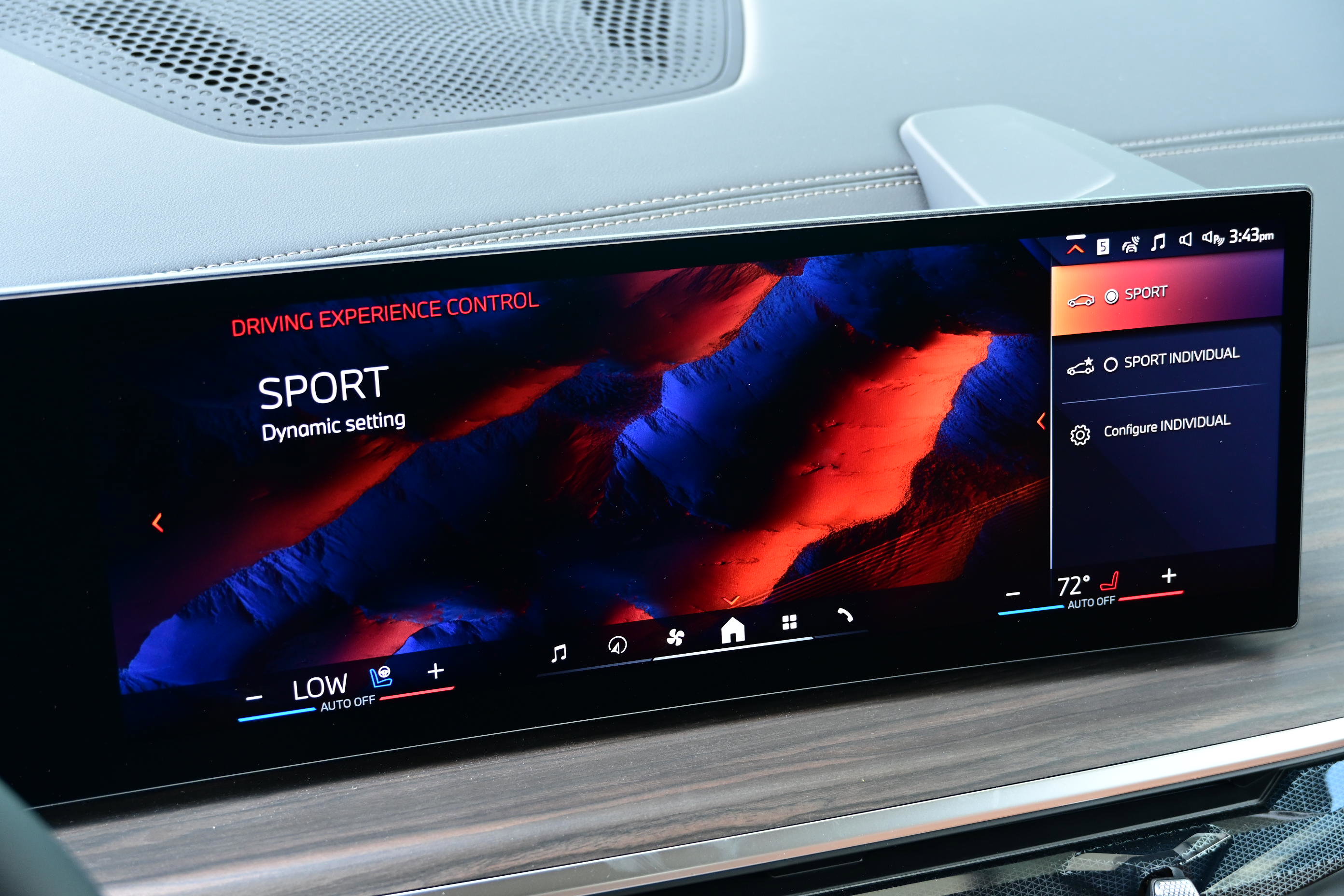 New 2026 BMW X7 xDrive40i w/ Premium Package image 25