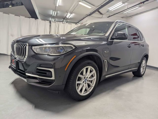 Used 2022 BMW X5 xDrive45e w/ Executive Package AWD/4WD image 5