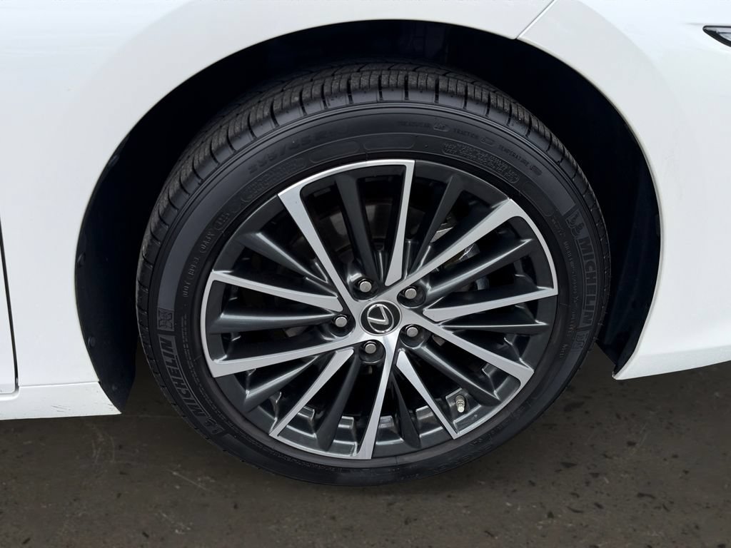 Certified 2025 Lexus ES 300h w/ Premium Package FWD image 26