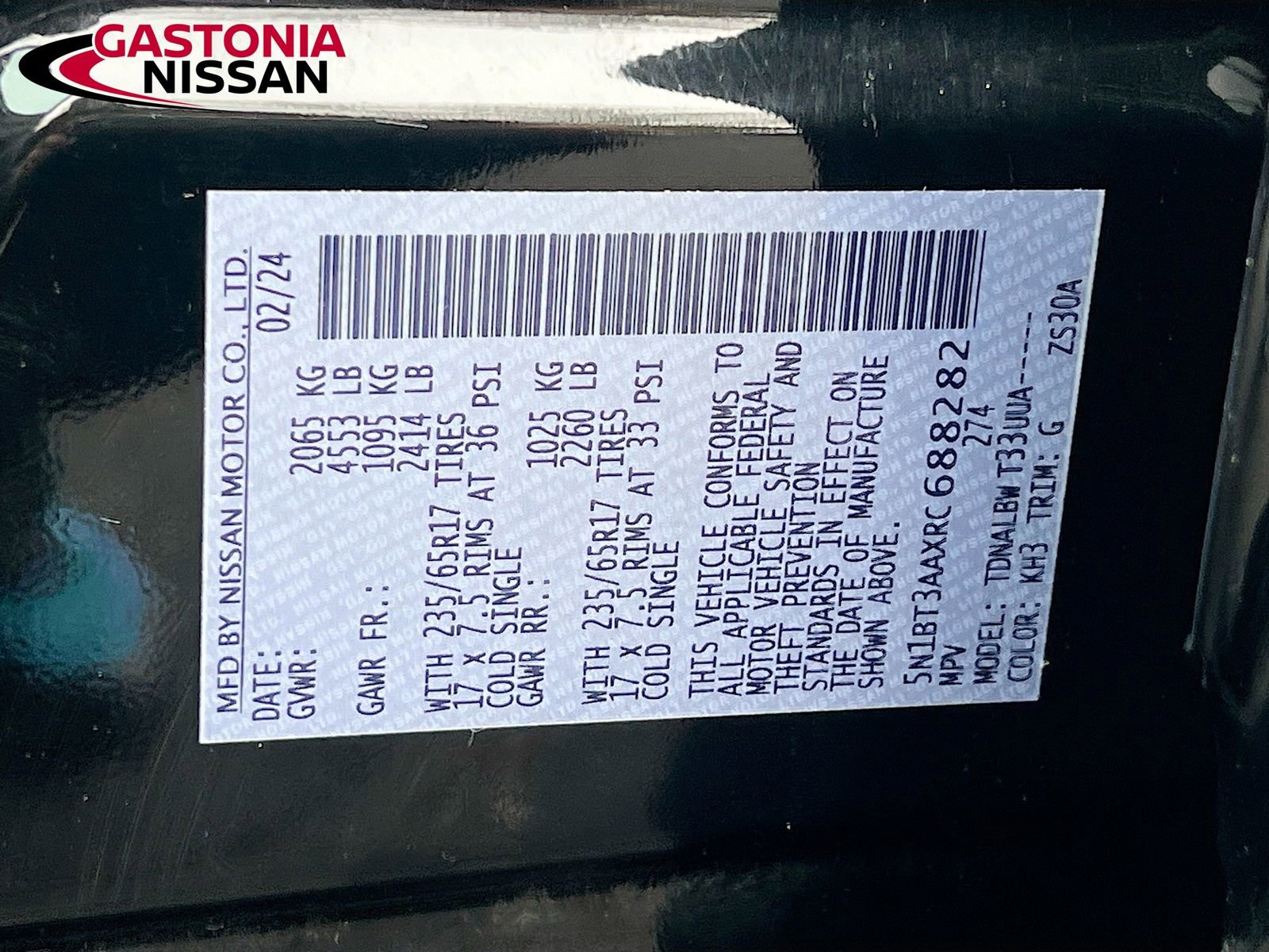 Used 2024 Nissan Rogue S image 39