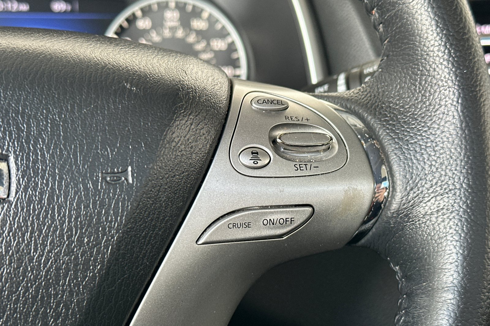 Used 2018 Nissan Murano SV w/ Premium Package FWD image 33