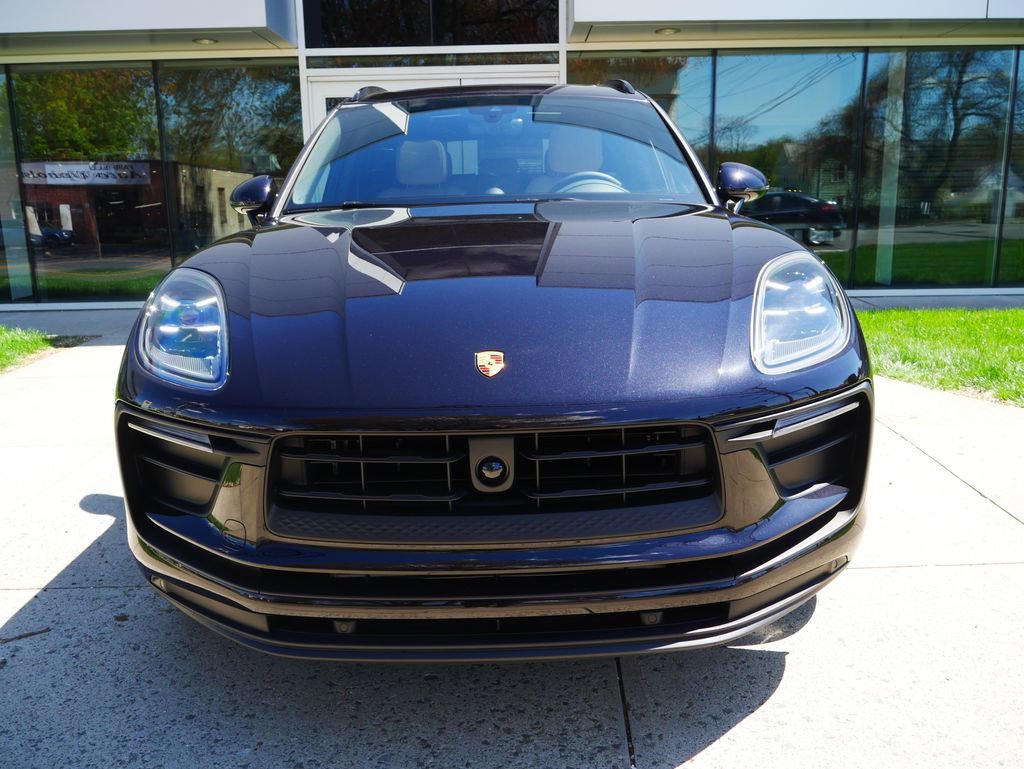 New 2026 Porsche Macan AWD/4WD image 34
